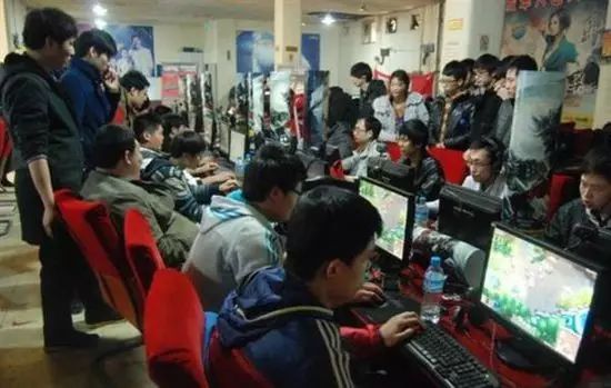 网络游戏对青少年的危害：家庭幸福与社会秩序的威胁