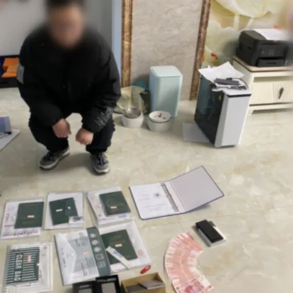 和平精英透视挂稳定版_和平精英透视挂先试用链接下载_和平精英开挂完美透视